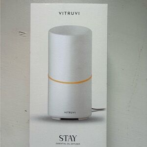 NEW! Vitruvi Stay White Essential Oil Diffuser